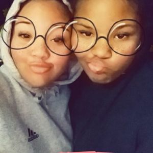 Meet your Posher, Adrianna